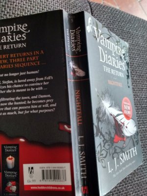 gebrauchtes Buch – L.J. Smith – Vampire Diaries The Return Nightfall Books 5