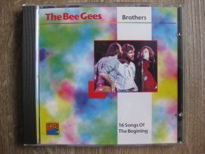 gebrauchter Tonträger – The Bee Gees – Brothers - 16 Songs Of The Begining