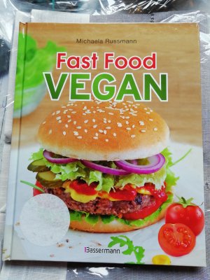 gebrauchtes Buch – Michaela Russmann – Fast Food vegan