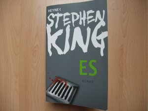 gebrauchtes Buch – Stephen King – Es