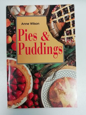 gebrauchtes Buch – Pies & Puddings