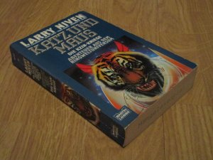 Katz und Maus - Die Kzin-Kriege - Larry Niven - Science Fiction Roman Ringwelt Fortsetzung