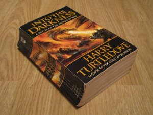 Into the Darkness - Harry Turtledove - novel of World War II - Science Fiction Fantasy Englisch English