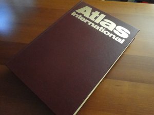 gebrauchtes Buch – Bertelsmann – Atlas International