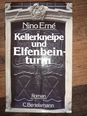 Kellerkneipe und Elfenbeinturm