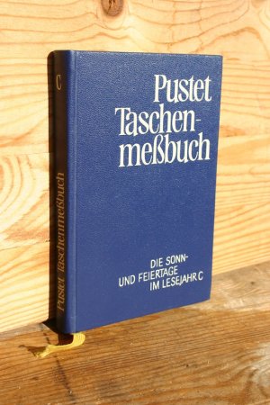 gebrauchtes Buch – k. A. – Pustet Taschenmessbuch. Die Sonn- und Feiertage im Lesejahr C