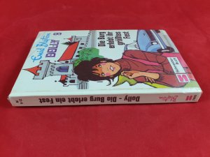 gebrauchtes Buch – Enid Blyton – Dolly - Schulabenteuer auf der Burg / Die Burg erlebt ihr grösstes Fest