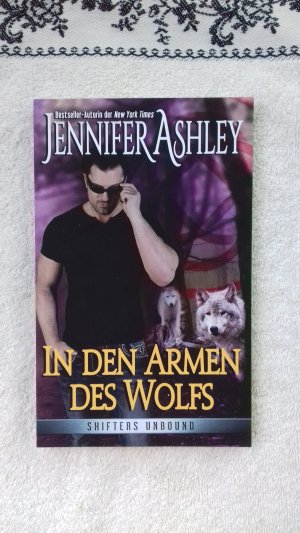 In den Armen des Wolfes