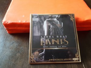 neues Hörbuch – Libba Bray – The Diviners - Aller Anfang ist böse - Ungekürzte Lesung (3 mp3-CDs)