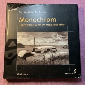 gebrauchtes Buch – Worobiec, Tony; Spence – Monochrom