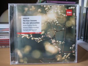 Antonio Vivaldi: The four seasons / Die vier Jahreszeiten" (Wiener Philharmoniker unter Herbert von Karajan, Violone: Anne-Sophie Mutter) Concerti op. 8, Nr. 1-4
