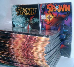 gebrauchtes Buch – Todd McFarlane – Spawn zweiundfünfzig Comic-Hefte