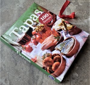 gebrauchtes Buch – Tapas,  100 Rezepte.