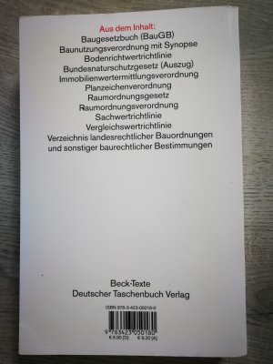 gebrauchtes Buch – Beck-Texte – Baugesetzbuch - mit Immobilienwertvermittlungsverordnung, Baunutzungsverordnung, Planzeichenverordnung, Raumordnungsgesetz, Raumordnungsverordnung