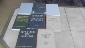 antiquarisches Buch – Gysi, Klaus u – Erläuterungen zur Deutschen Literatur - Komplette Reihe!!! - Alle 8 Bände!!!