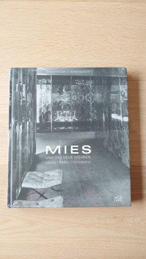 Mies und das Neue Wohnen - Räume, Möbel, Fotografie