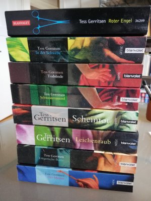 8 x Tess Gerritsen: Der Meister, In der Schwebe, Leichenraub, Roter Engel, Scheintot, Schwestermord, Todsünde, Trügerische Ruhe