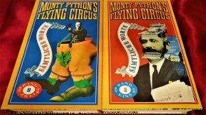 gebrauchtes Buch – Chapman, Graham; Cleese – Monty Python's Flying Circus