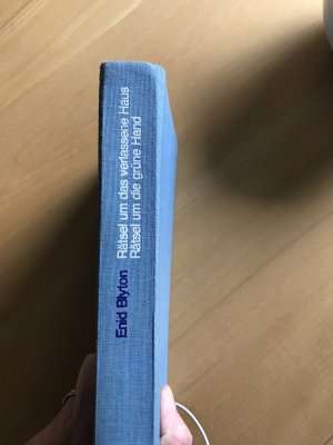 gebrauchtes Buch – Enid Blyton – Rätsel um das verlassene Haus / Rätsel um die grüne Hand