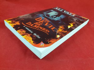 gebrauchtes Buch – Ali Vali – The Devil Be Damned