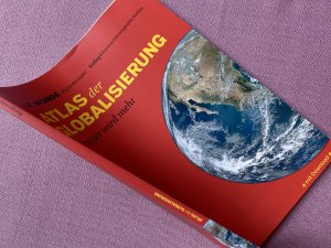 gebrauchtes Buch – Le Monde diplomatique – Atlas der Globalisierung - Weniger wird mehr