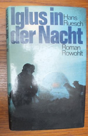 Iglus in der Nacht.
