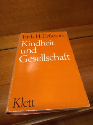 Kindheit und Gesellschaft