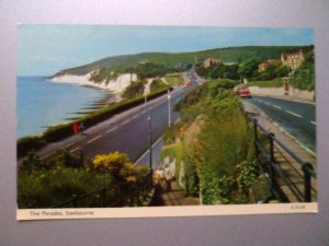 Eastbourne - Parades - England (ungelaufen) Ansichtskarte