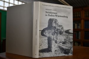 Sühne und Gedenken, Steinkreuze in Baden-Württemberg. Ein Inventar. Forschungen und Berichte zur Volkskunde in Baden-Württemberg Bd. 4