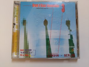 gebrauchter Tonträger – Drum'n' Bass Connection 3 - DJ Connector – GDR Propaganda, Space Indians, Connector, Bizarre Project, Liquid City ...