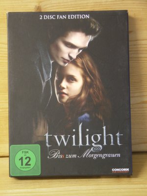 gebrauchter Film – catherine hardwicke – "TWILIGHT - biss zum morgengrauen"