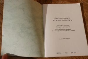 gebrauchtes Buch – Valiusaitis, Juozas / Natkevicius – Buchseite und Brunnen. Photographische Gedanken über die altjüdischen Friedhöfe in Litauen