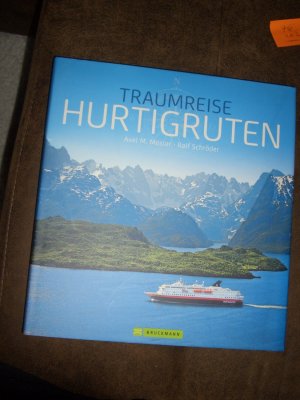 gebrauchtes Buch – Mosler, Axel M – Traumreise Hurtigruten