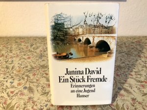 gebrauchtes Buch – Janina David – Ein Stück Fremde. Erinnerung an eine Jugend. .