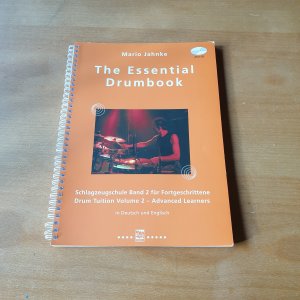 gebrauchtes Buch – Mario Jahnke – The Essential Drumbook - Schlagzeugschule Band 2 mit CD, für Fortgeschrittene Drum Tuition Volume 2 with CD Advanced Learners In Deutsch und Englisch