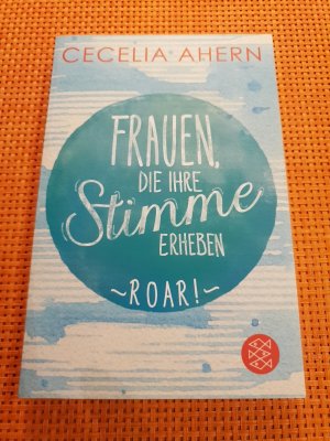 Frauen, die ihre Stimme erheben - Roar!