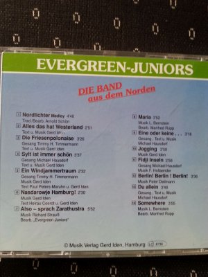 gebrauchter Tonträger – Evergreen-Juniors – In Deutschland ganz oben - Evergreen Juniors - Die Band aus dem Norden