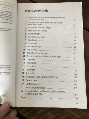 gebrauchtes Buch – Hofmann, Franz Bernhard – Wissenstrainer Pharmakologie - 250 Fragen, die fit machen