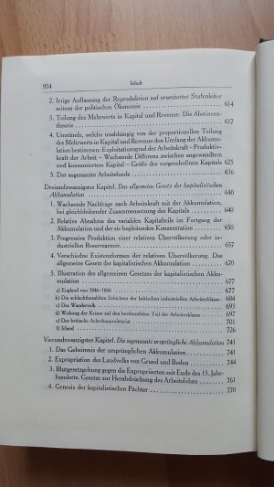 gebrauchtes Buch – Karl Marx – Das Kapital - Kritik der politischen Ökonomie, Band 1 (18. Auflage)Das Kapital - Kritik der politischen Ökonomie, Band 2 (15. Auflage)Das Kapital - Kritik der politischen Ökonomie, Band 3 (14. Auflage)