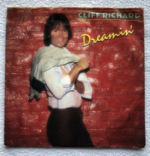 Cliff Richard - Dreamin - Dynamite