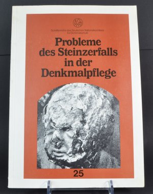 Probleme des Steinzerfalls in der Denkmalpflege.