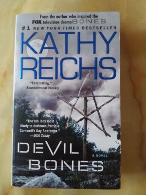 gebrauchtes Buch – Kathy Reichs – Devil Bones