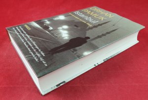 gebrauchtes Buch – Orhan Pamuk – Istanbul - Erinnerungen an eine Stadt