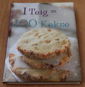 1 Teig = 100 Kekse (wattiert)