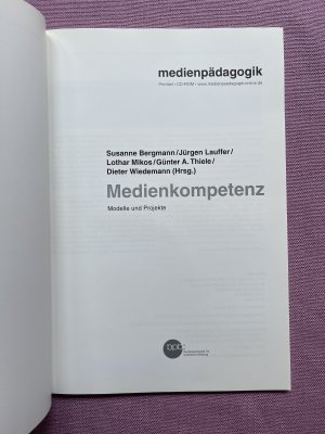 gebrauchtes Buch – Susanne Bergmann, Jürgen Lauffer – Medienpädagogik: Medienkompetenz - Modelle und Projekte , Printteil + CD-ROM