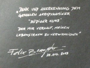 gebrauchtes Buch – Thomas Schrems – Projekt Ikarus. Felix Baumgartner - Ein Leben zwischen Himmel und Erde.  SIGNIERT mit Orig.Fotos!