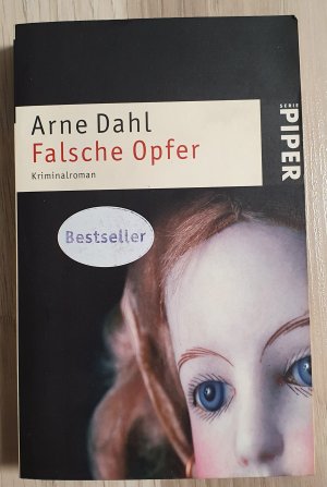 gebrauchtes Buch – Arne Dahl – Falsche Opfer