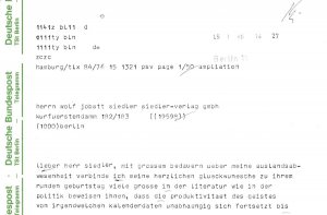 Längeres Original-Telegramm des vormaligen Bundeskanzlers Helmut Schmidt an den Verleger Wolf Jobst Siedler., Original-Schreiben im Umfeld des 60. Geburtstags […]