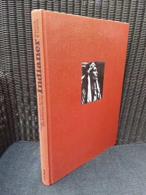 gebrauchtes Buch – Edward Sheriff Curtis – Ein Denkmal für die Indianer