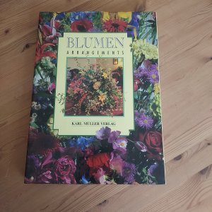 gebrauchtes Buch – Jane Newdick – Blumenarrangements